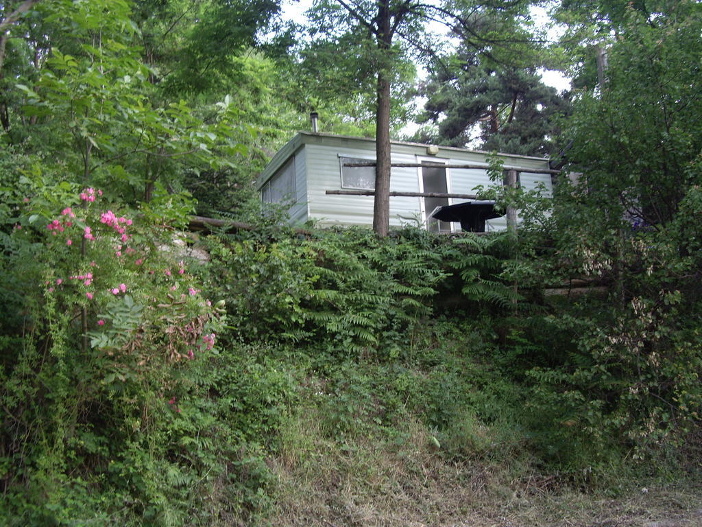 Camping Le P'Tit Bonheur Escaro Exterior photo